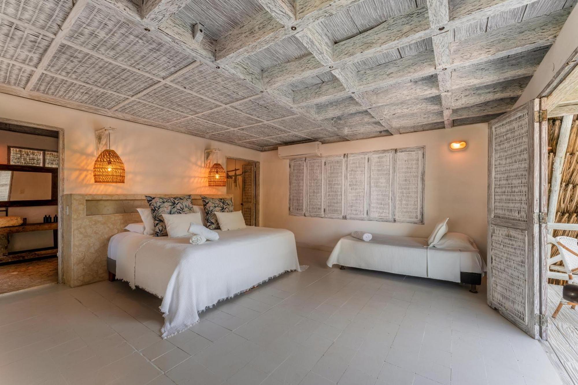 Hotel Isla Matamba 5*