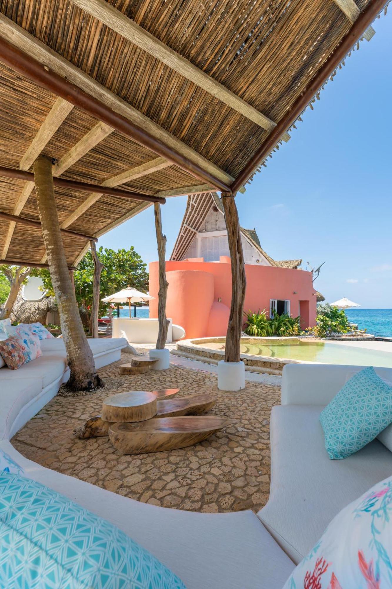 Hotel Isla Matamba 5*