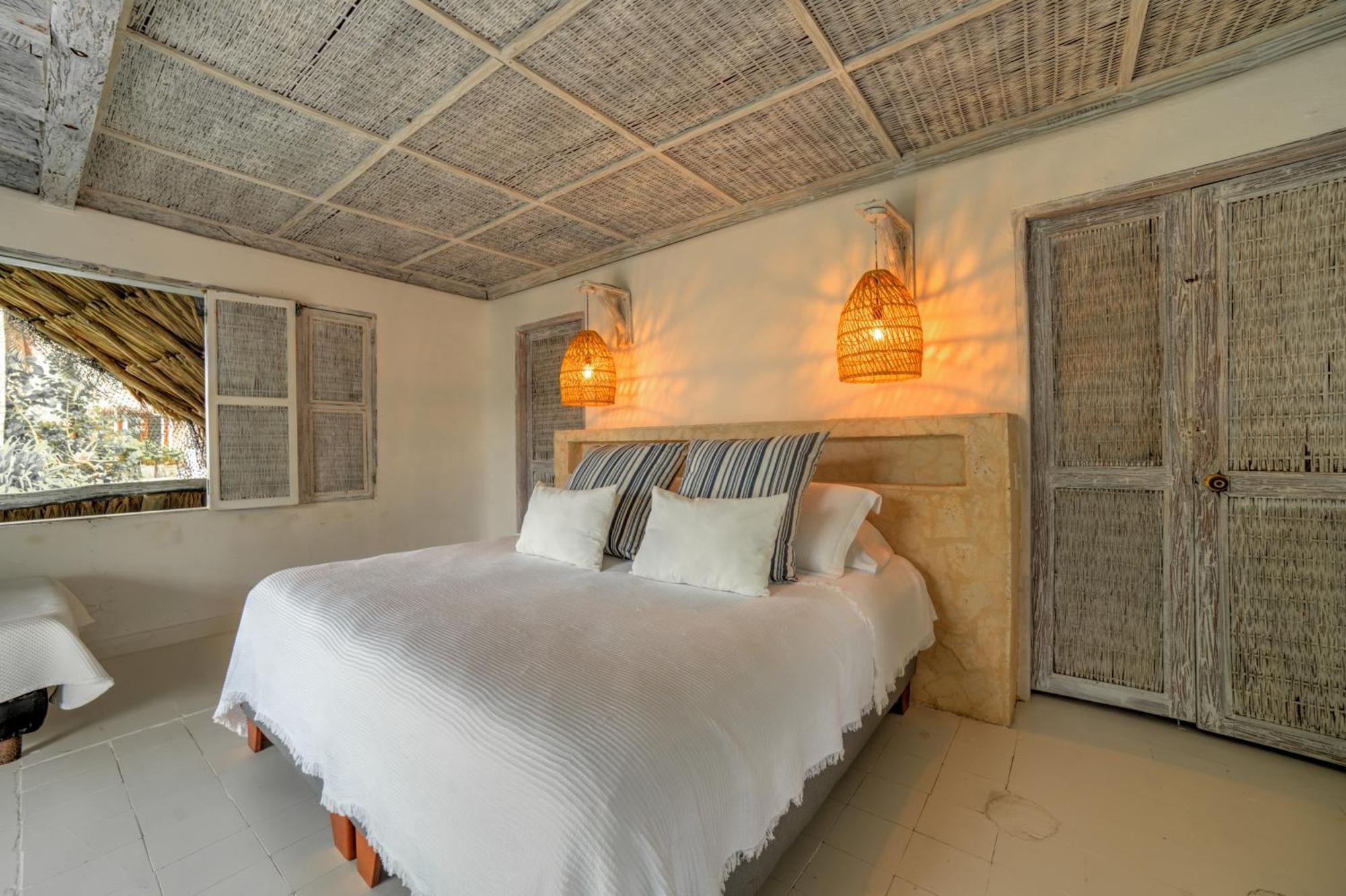 Isla Matamba Hotel